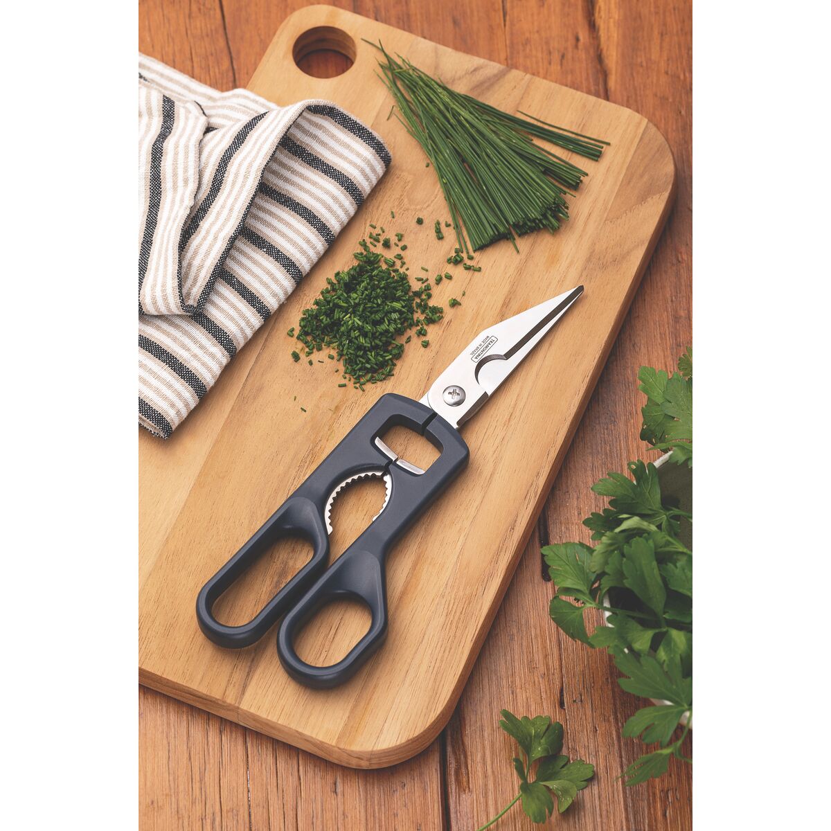 Tramontina scissors 22 cm