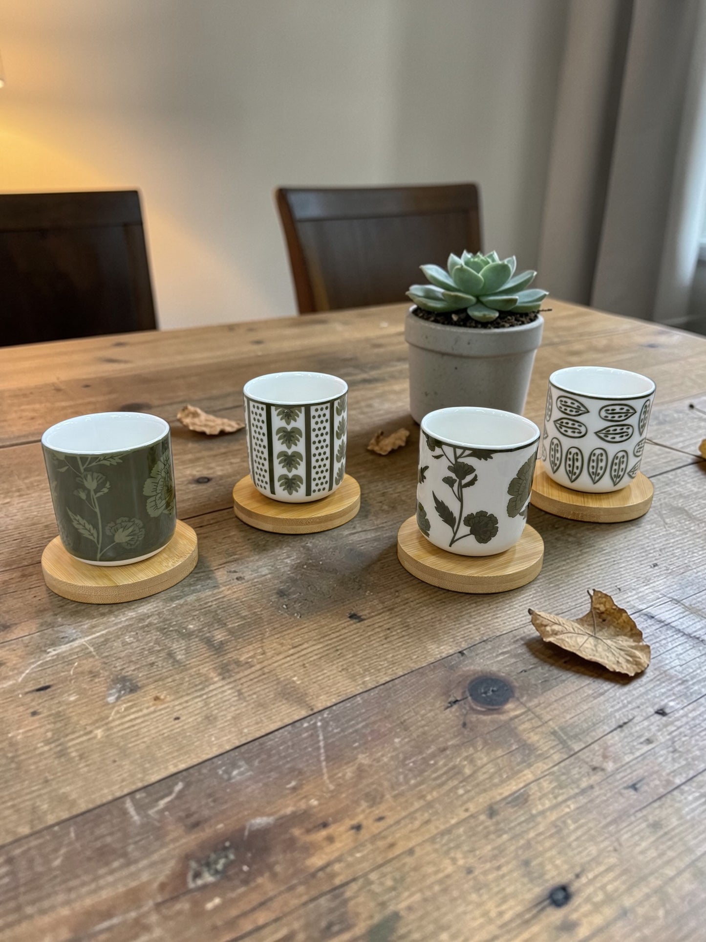Espresso cups with wooden plates 4 pcs set